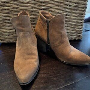 Suede Camel color ankle booties